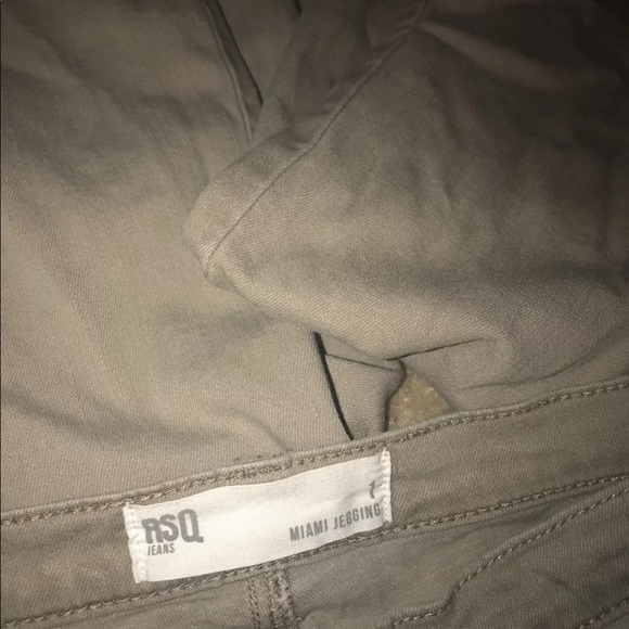 Khaki pants - Picture 2 of 3